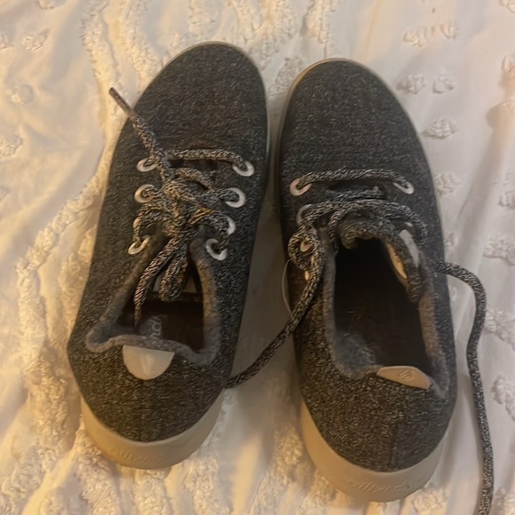 Allbirds Women's Wool Runners - Picture 5 of 12